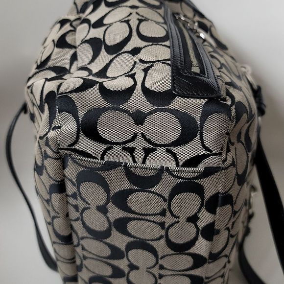 Y2K Vintage-Coach Black Signature Shoulder Bag - Picture 17 of 17